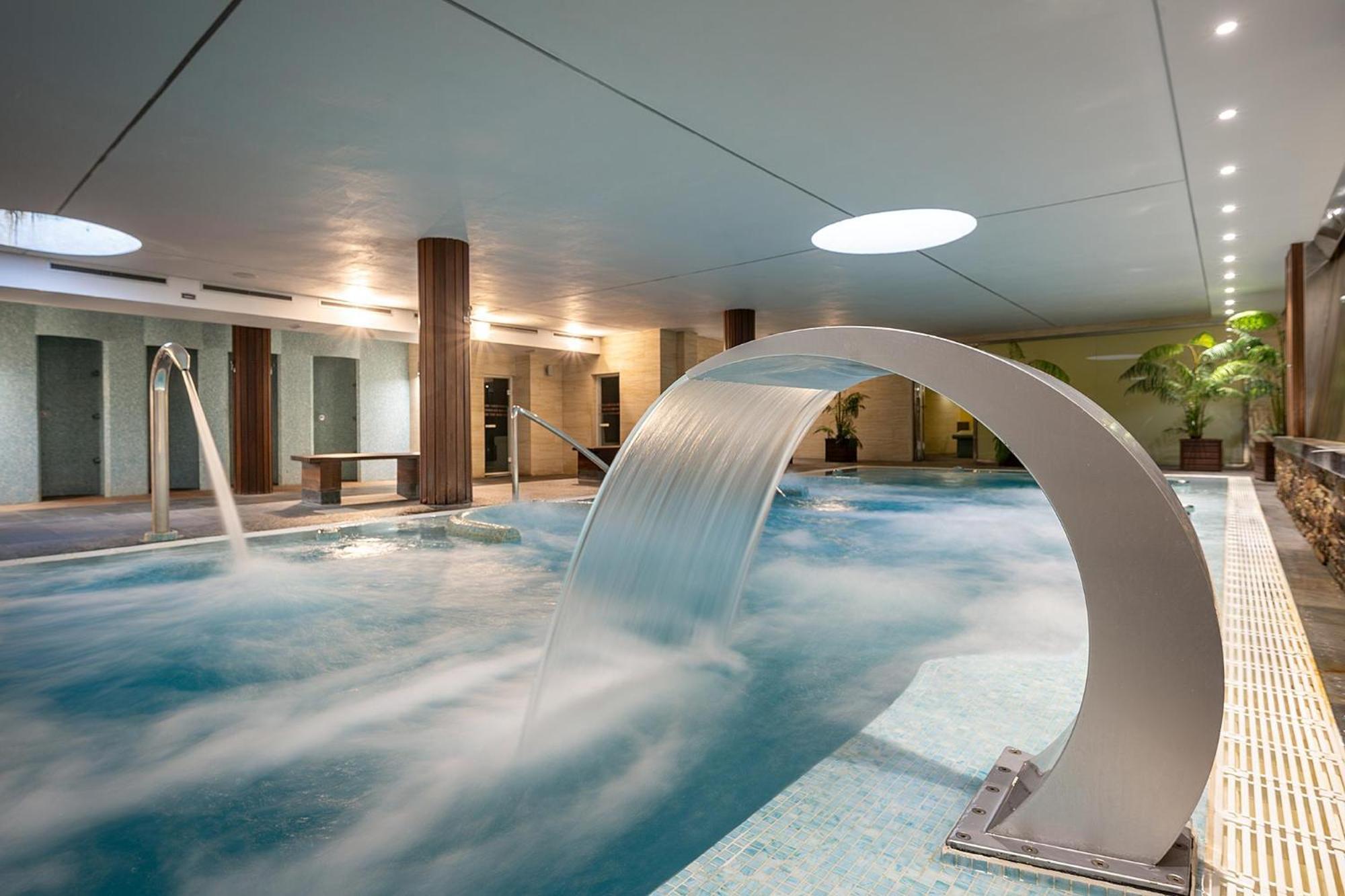 Poseidon & - Designed For Adults 4*